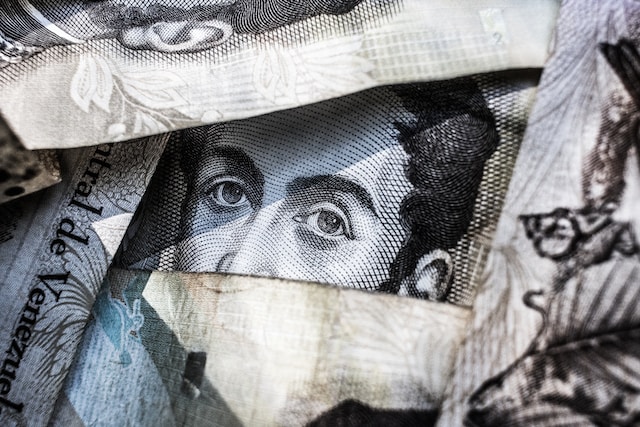 Money face Limiting beliefs about money
